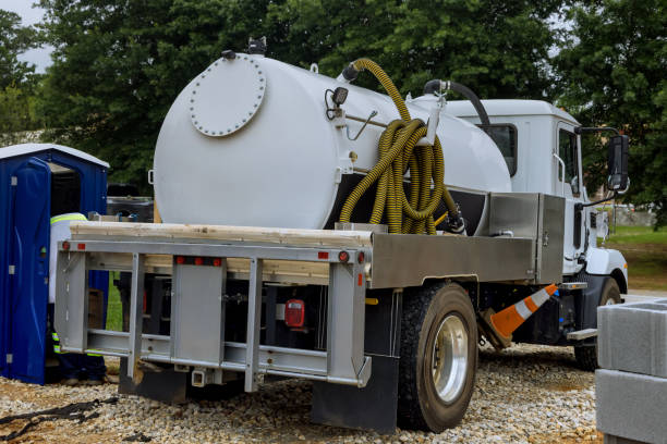 Portable Toilet Options We Offer in Pearl Beach, MI